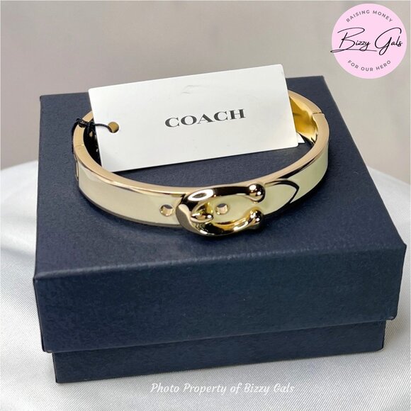 COACH Buckle Bangle Bracelet SIGNATURE C Gold Plated & Chalk Enamel Hinged - Picture 1 of 8